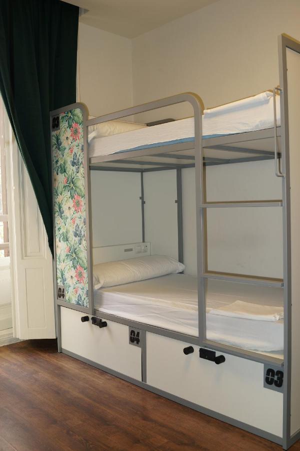 Cats Hostel Madrid Sol Екстериор снимка